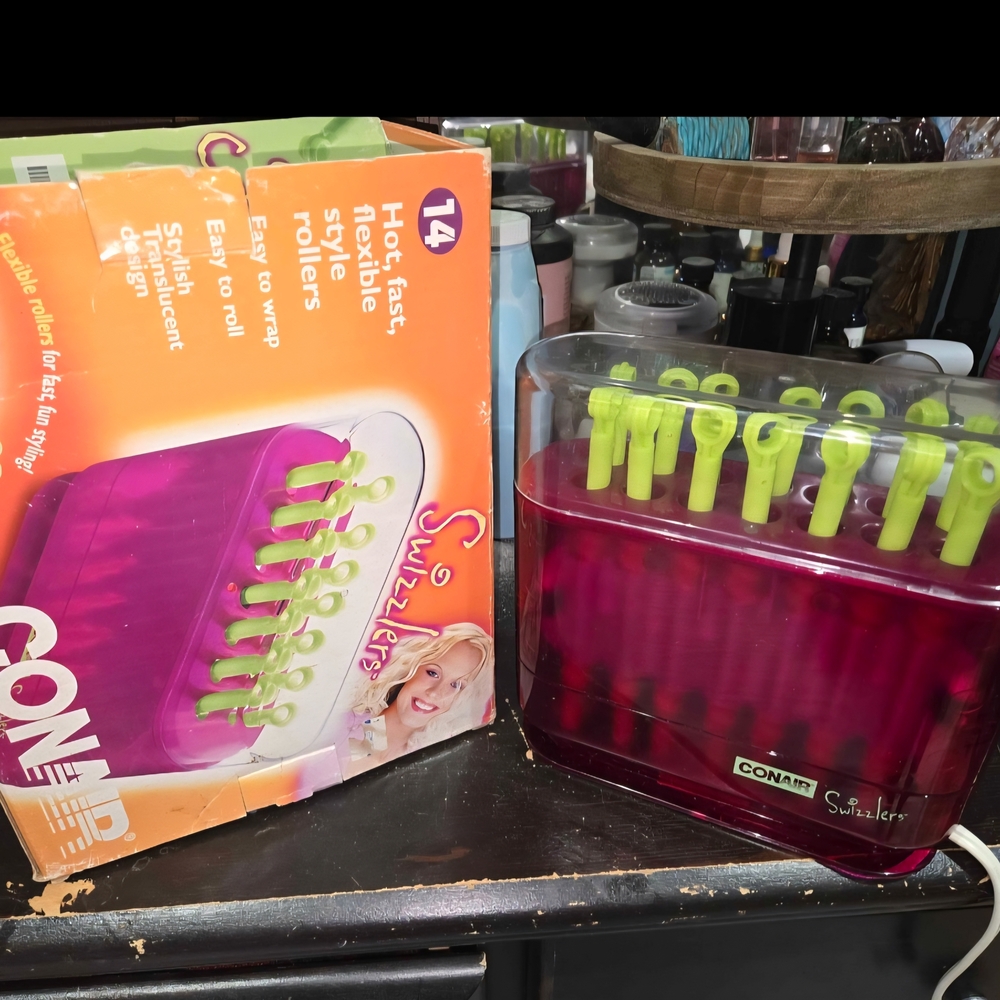 Conair Swizzlers Hot Rollers Set